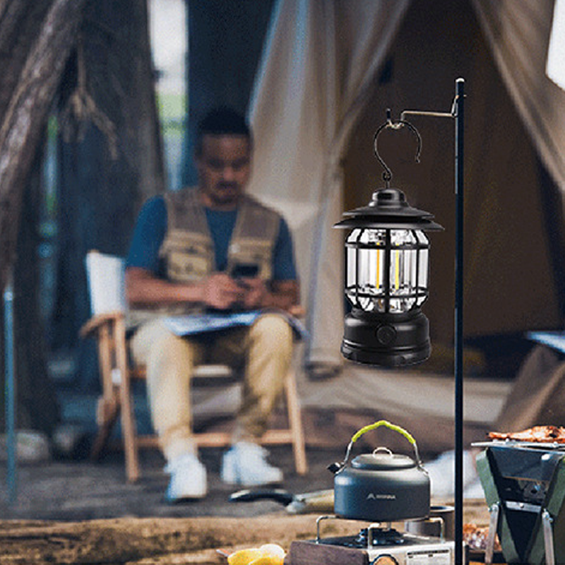 Portable Retro Lamp | Vintage-Inspired Lighting for Stylish Interiors