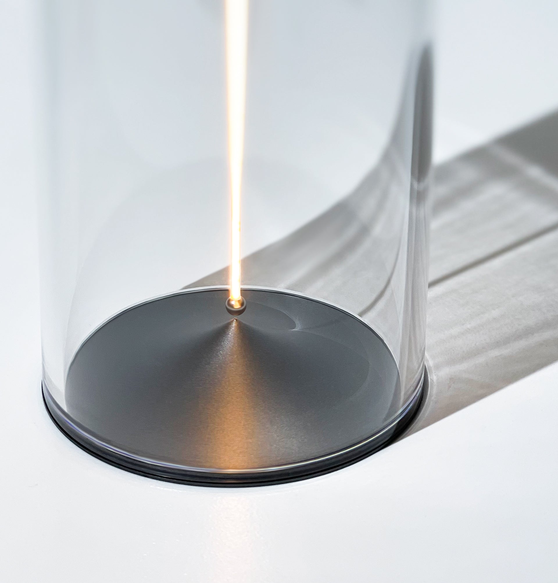 Magnetic LighRay Bar Cylinder | Sleek Modern Illumination