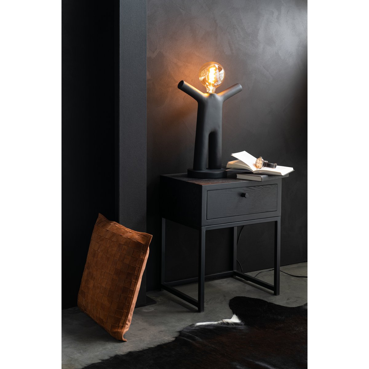 J-Line Little Maurice Lamp - Polyresin - black