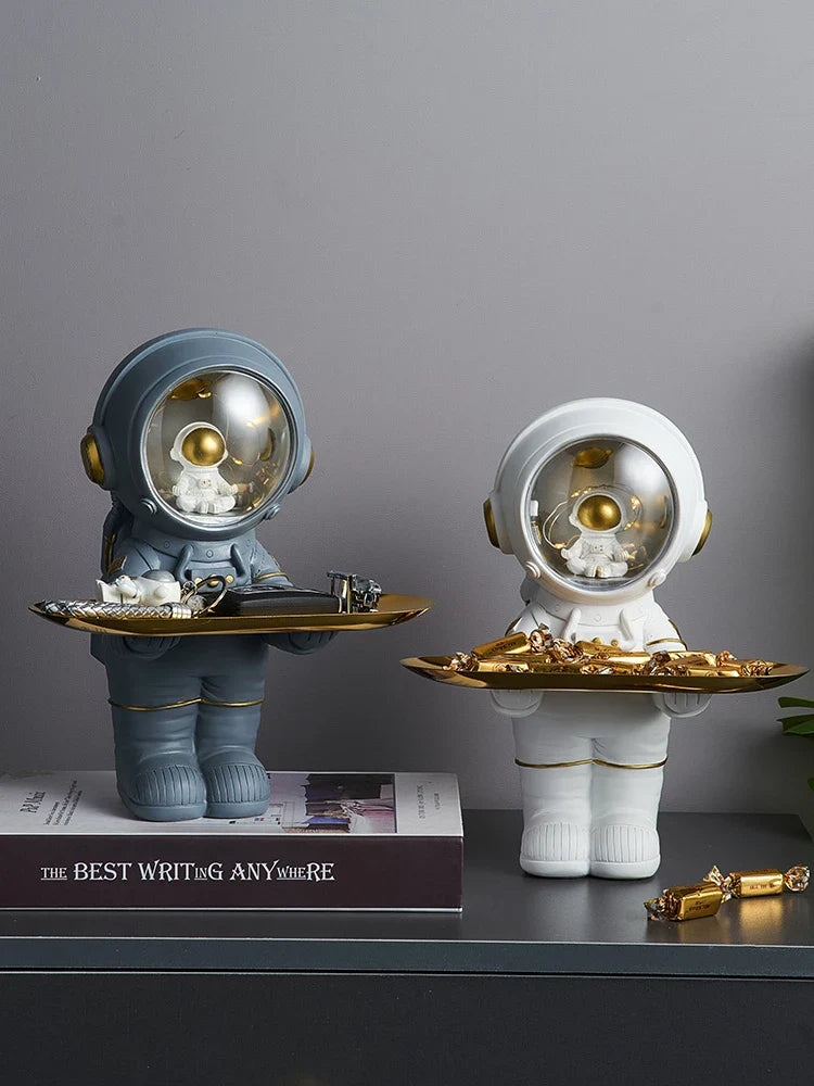 StellarArt - Creative Astronaut Decoration