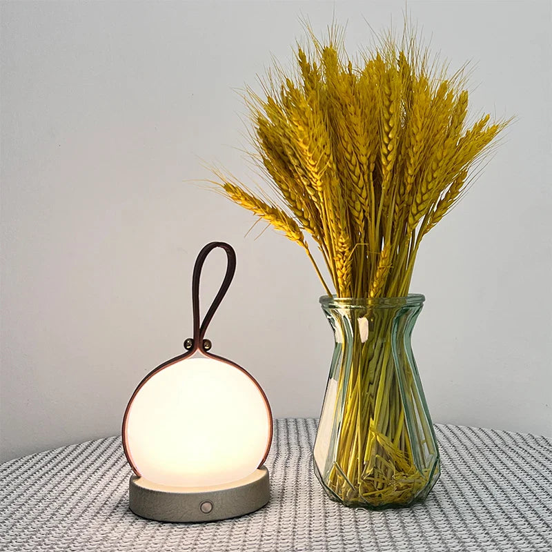 AmbientGlow - Wireless Lantern Table Lamp