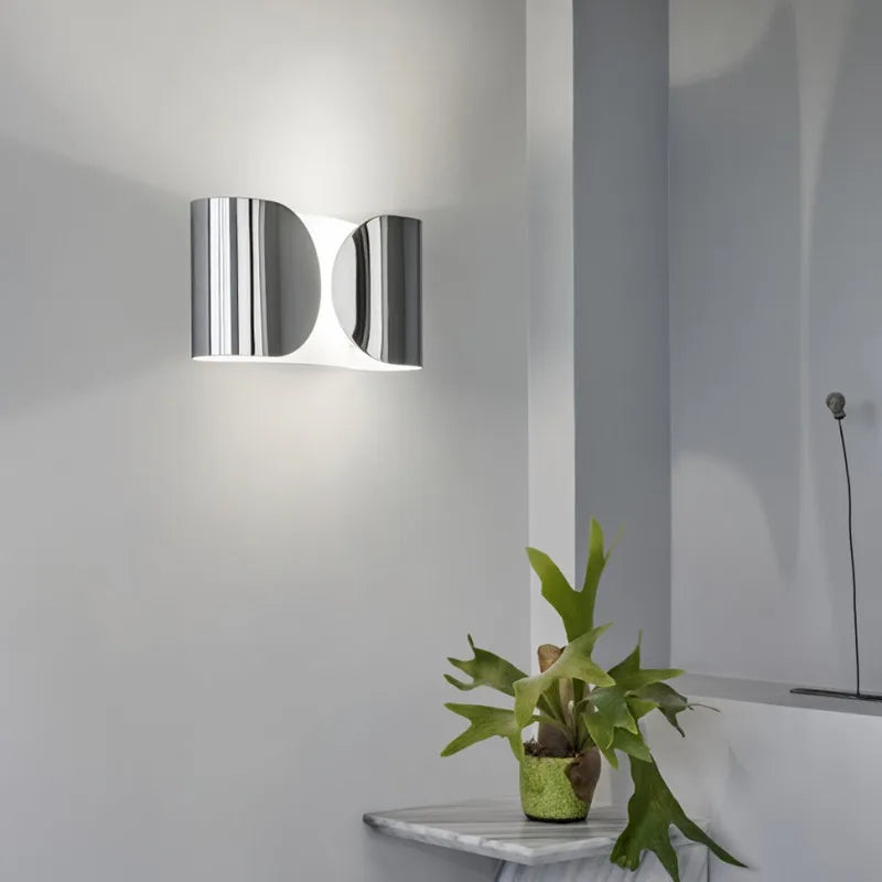 ModaLume - Modern LED Wall Light