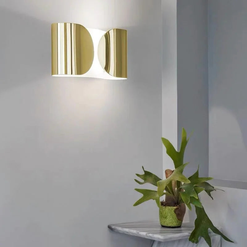 ModaLume - Modern LED Wall Light