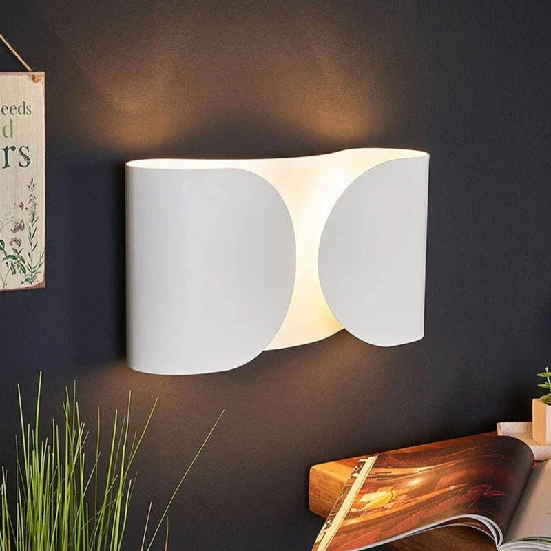 ModaLume - Modern LED Wall Light