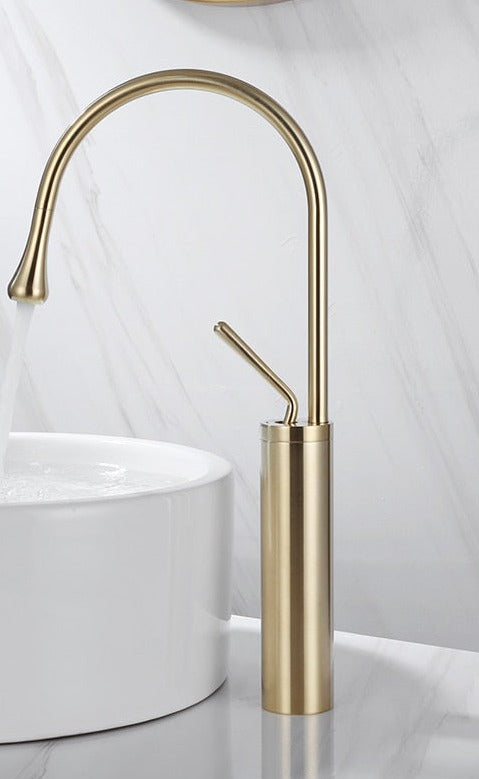 Drop Style Bathroom Sink Faucet | Sleek Modern Design and Functionality