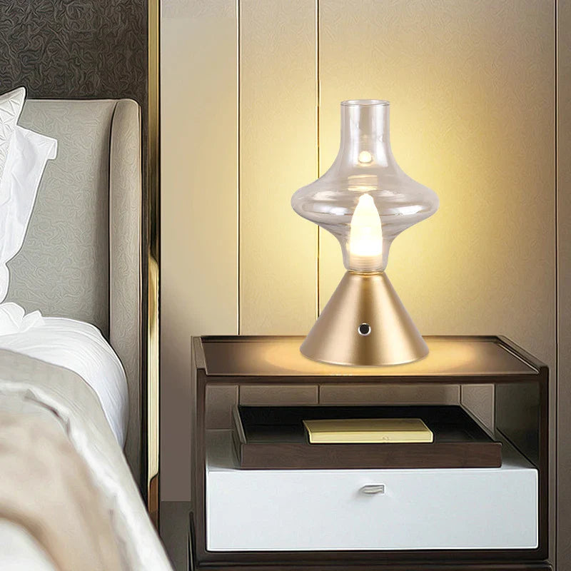 NordicMuse - Romantic Table Lamp