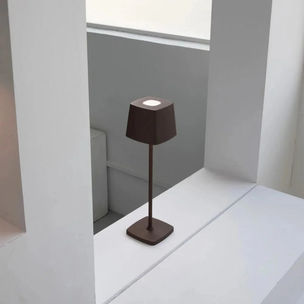 LuxLight - Wireless Table Lamp