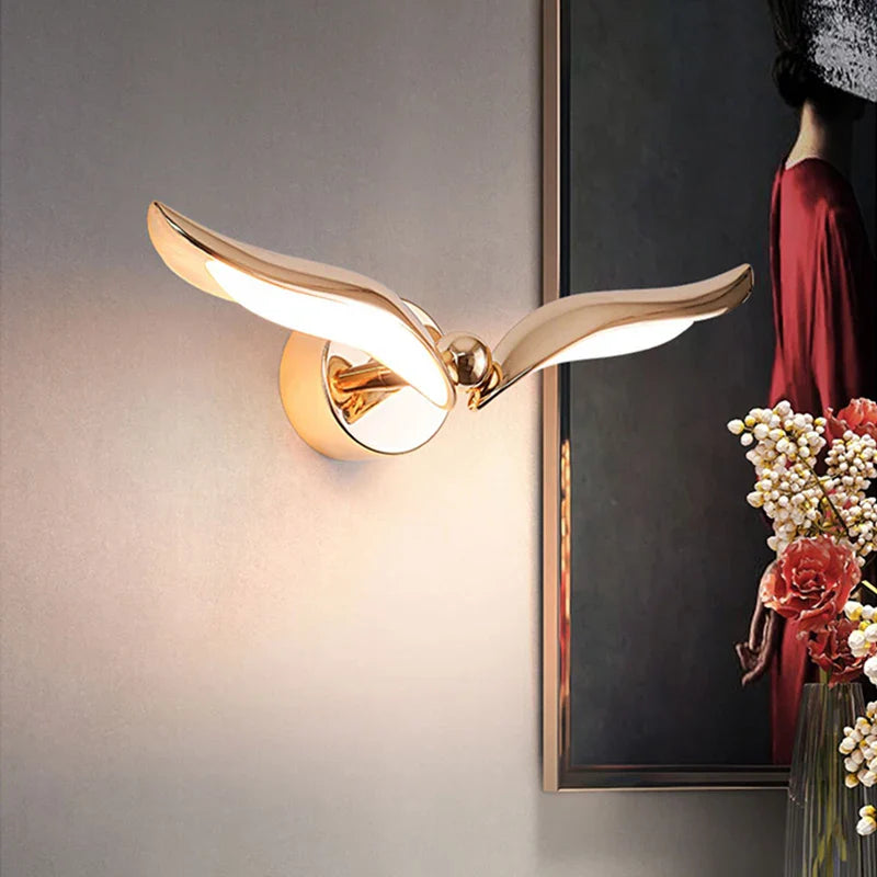 GoldenHorizon - Seagull Shape Wall Light