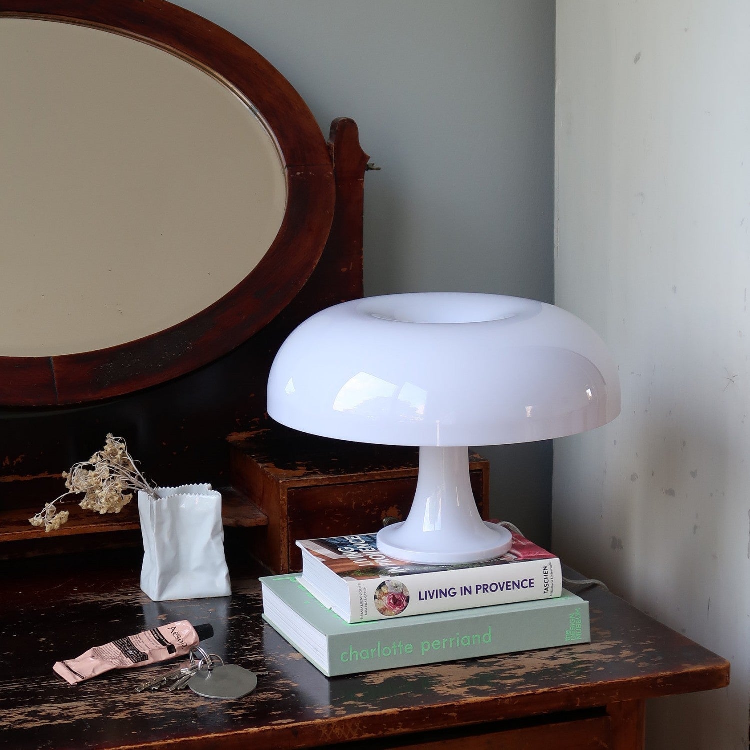 Modern LED Table Lamp - Dimmable Mushroom Design