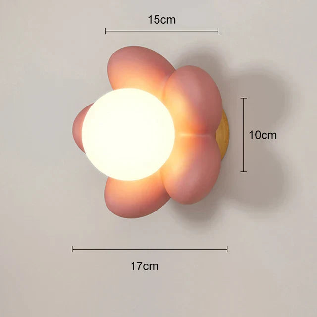 FloralGlimmer - Wall lamp with cream-colored flower