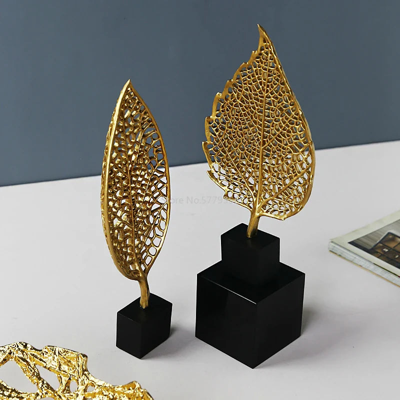 LuxeLeaf - Golden Leaf Decorations