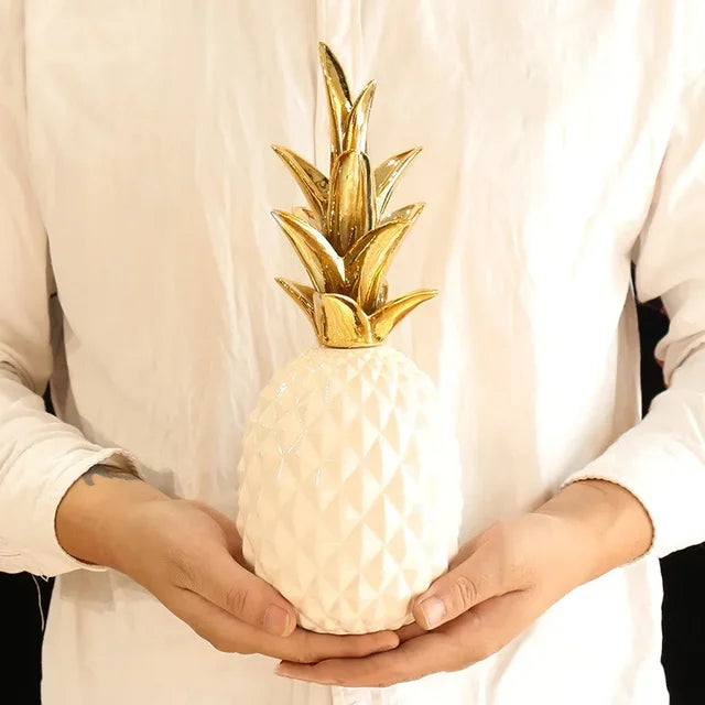 LumiPine - Gold Pineapple Home Decor