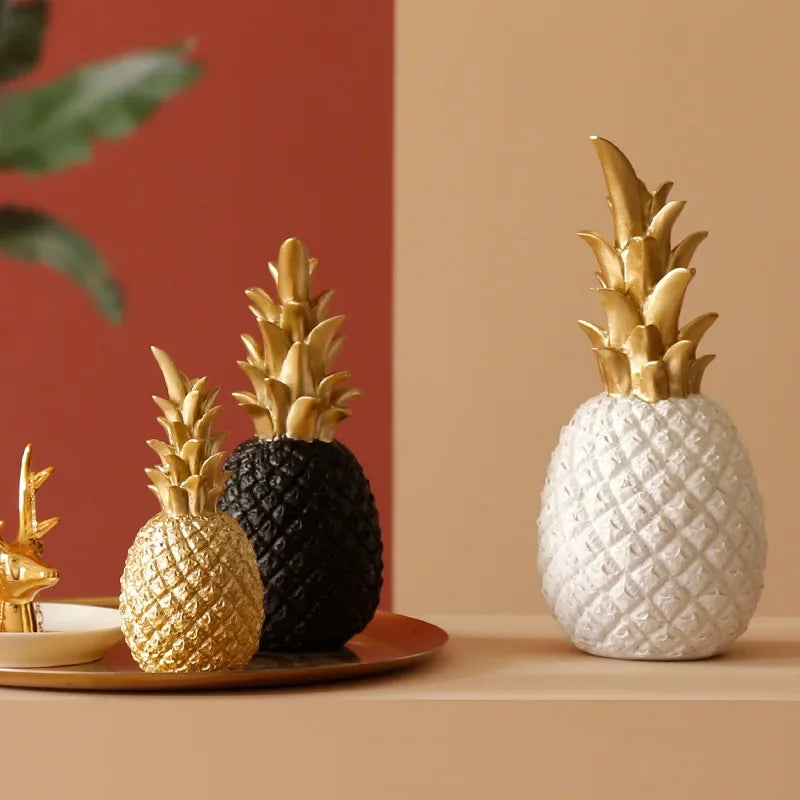 LumiPine - Gold Pineapple Home Decor