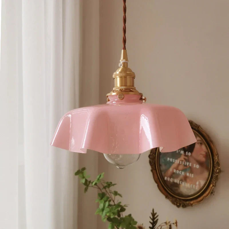 French Elegance - Brass Pendant Lamp | Timeless Design and Sophisticated Lighting