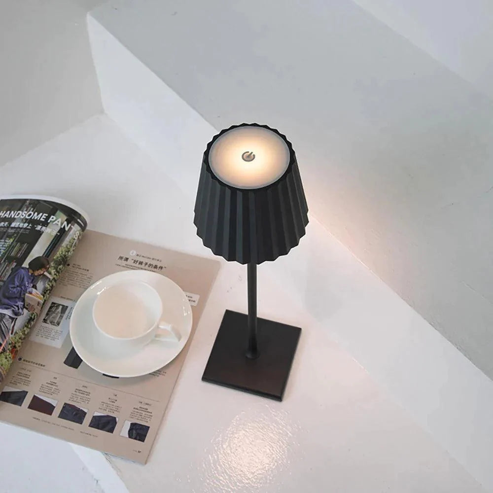 Wireless LED Table Lamp | USB Charging, Dimmable & Aluminum Alloy