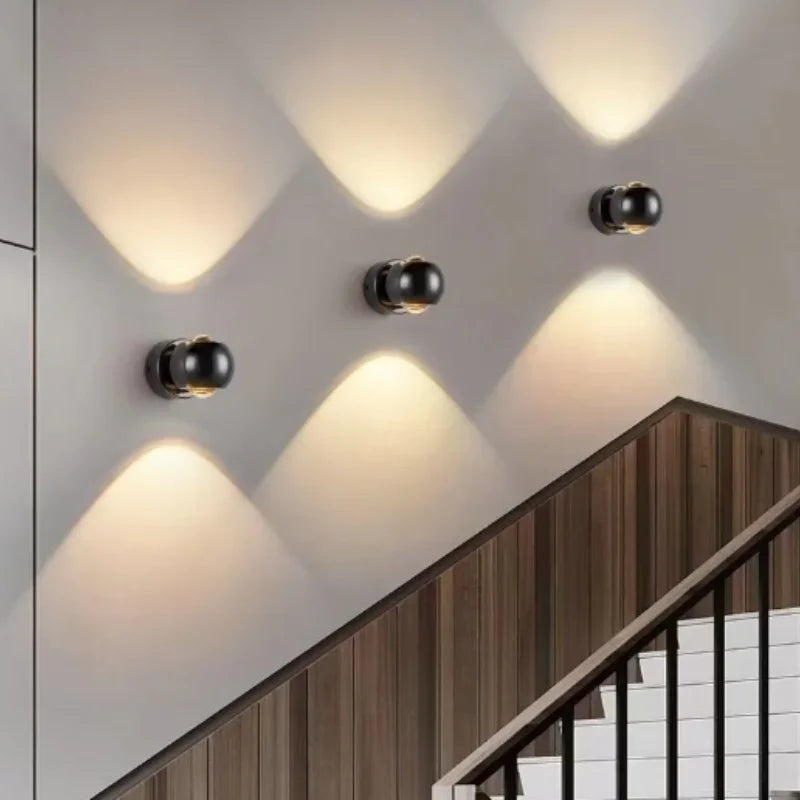 Rotatable double-sided wall lamp