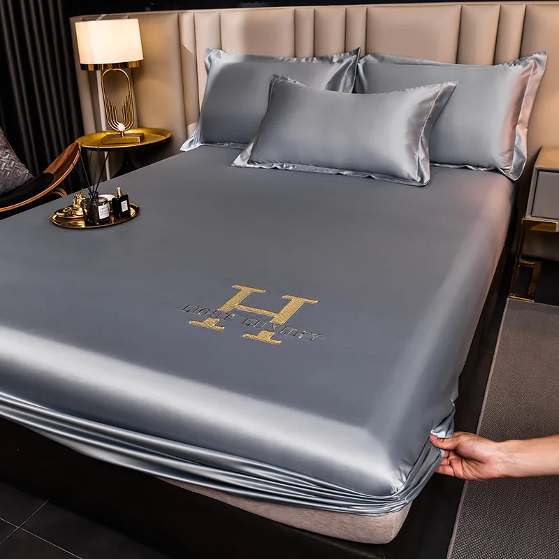 SilkLuxe | Luxury Fitted Sheet