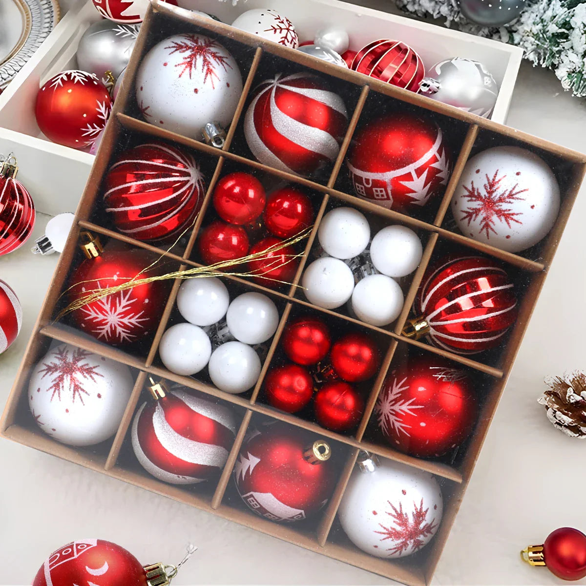 ShinyHoliday | Metallic Christmas Ball Ornaments