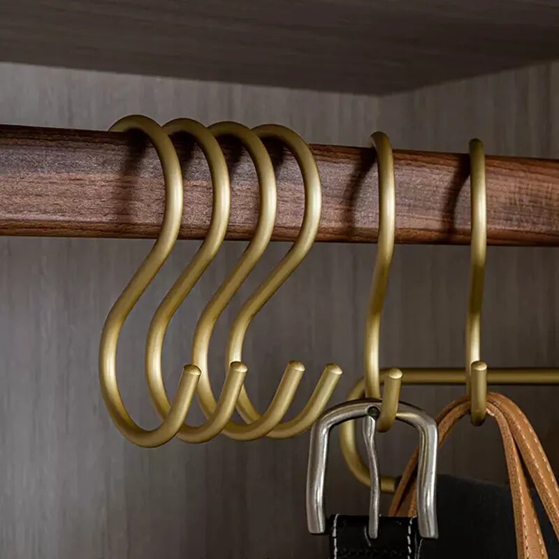 GripMaster - Premium Hooks | Stylish Durable Wall Hanging Solution