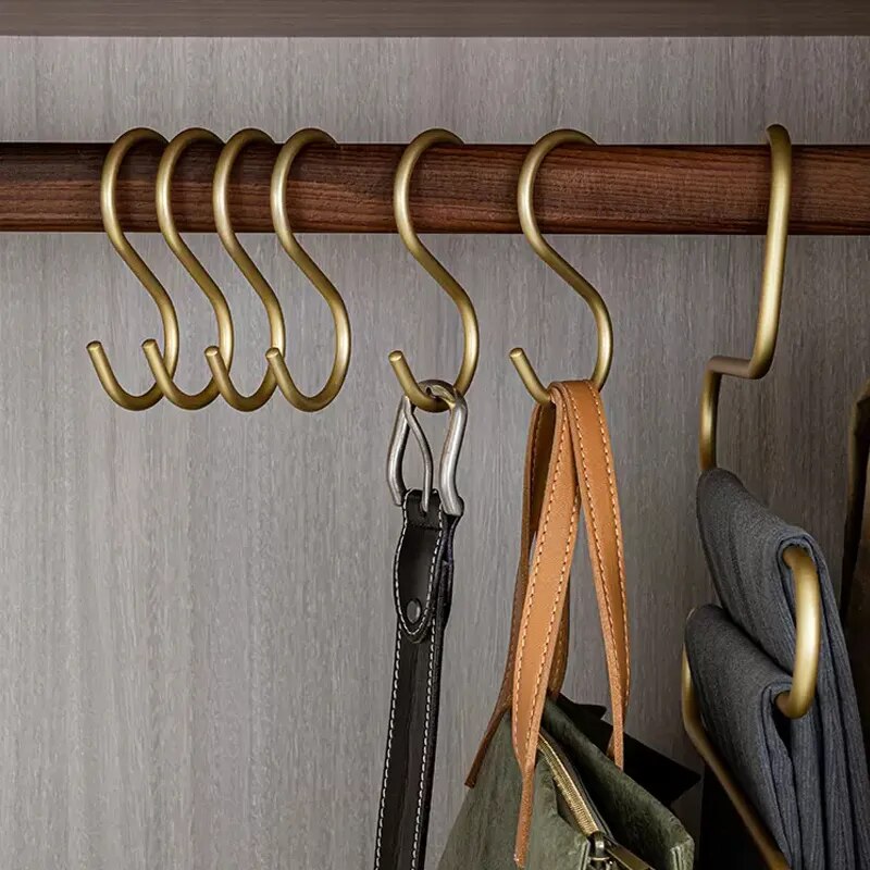 GripMaster - Premium Hooks | Stylish Durable Wall Hanging Solution