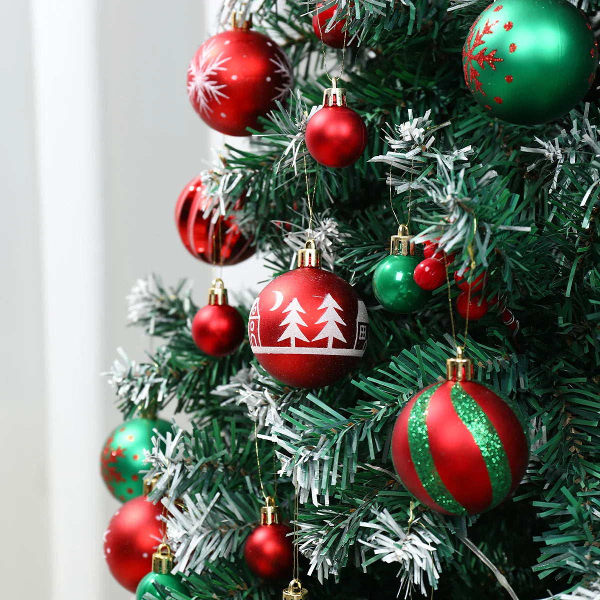 ShinyHoliday | Metallic Christmas Ball Ornaments