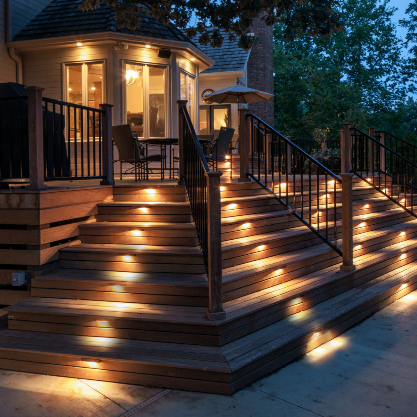 Solar Step Lights LED | Weatherproof, Solar Powered, 2 Colors, 10h Runtime