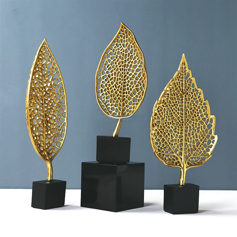 LuxeLeaf - Golden Leaf Decorations