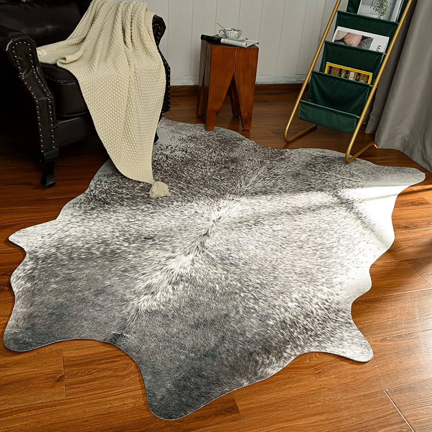 VersatileDecor - Premium Cow Print Rug