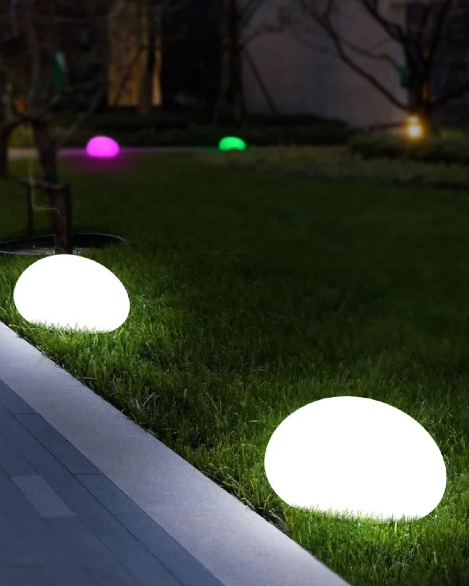 Aurora Glow - Scandinavian Design - Solar Powered - RGB Lighting - Metal & Acrylic - IP65 Protection Class - Ideal for Garden & Terrace